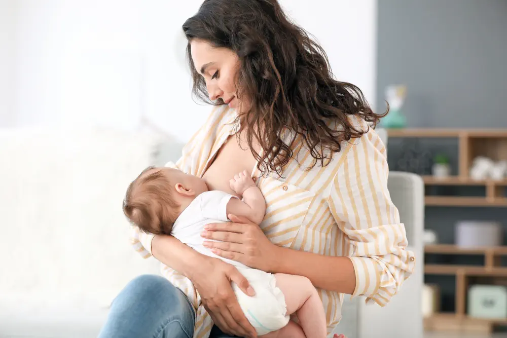 Počas dojčenia je potrebné zvýšiť príjem železa, vápnika a bielkovín kvôli nedostatku vitamínov a minerálov počas dojčenia.